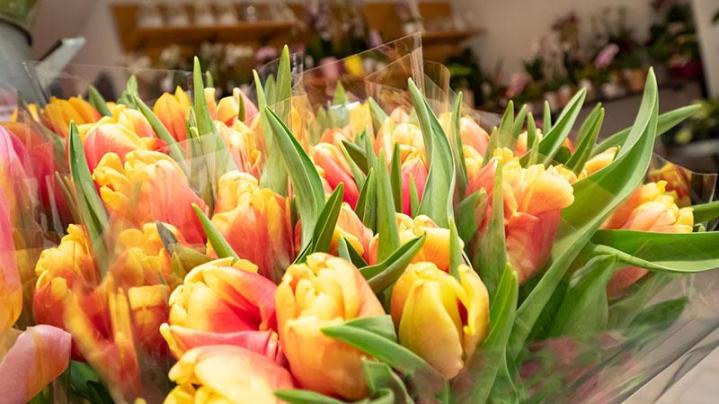 Nous livrons vos fleurs à Mennecy et dans les communes voisines.